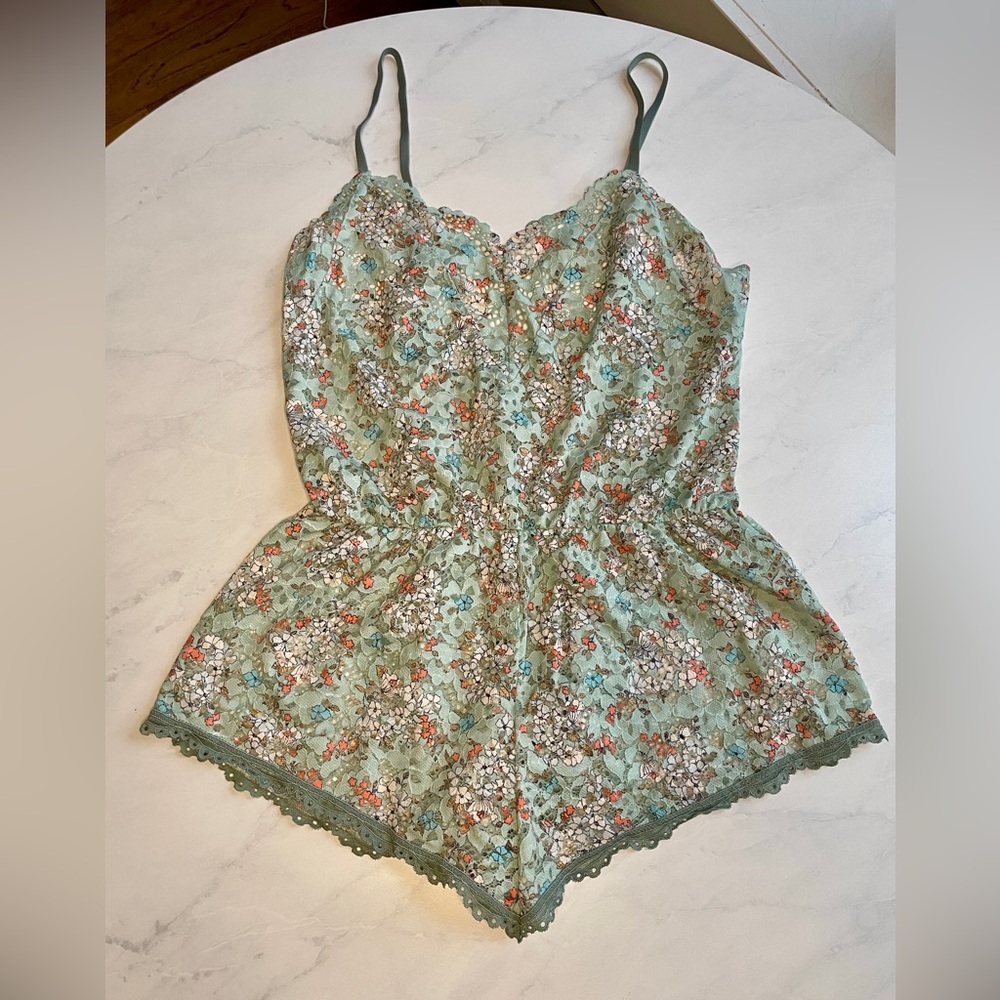 Victoria’s Secret Floral Lace Lingerie Romper in Green Women’s Size Small - Picture 2 of 6